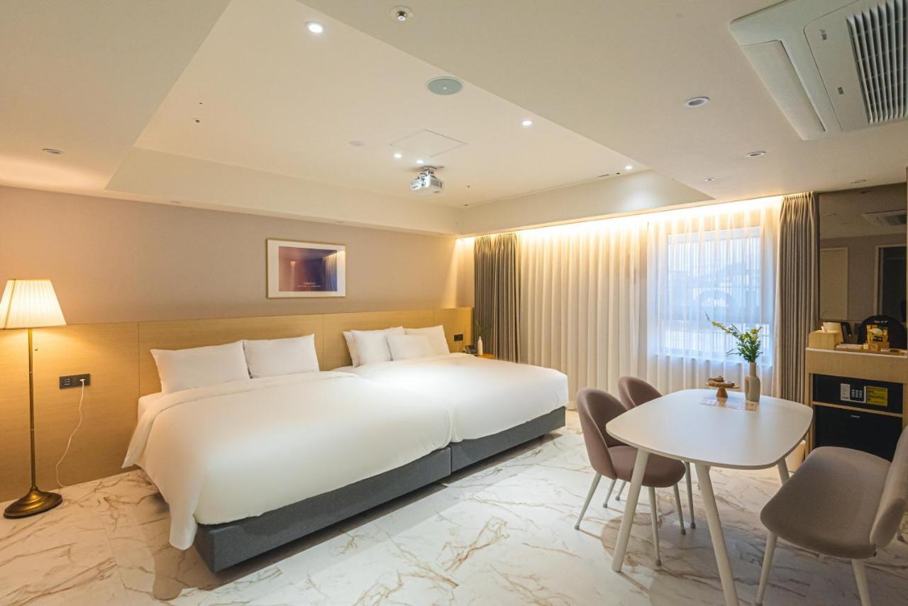 Asherah Villa D' Aqua Hotel Gimhae Esterno foto